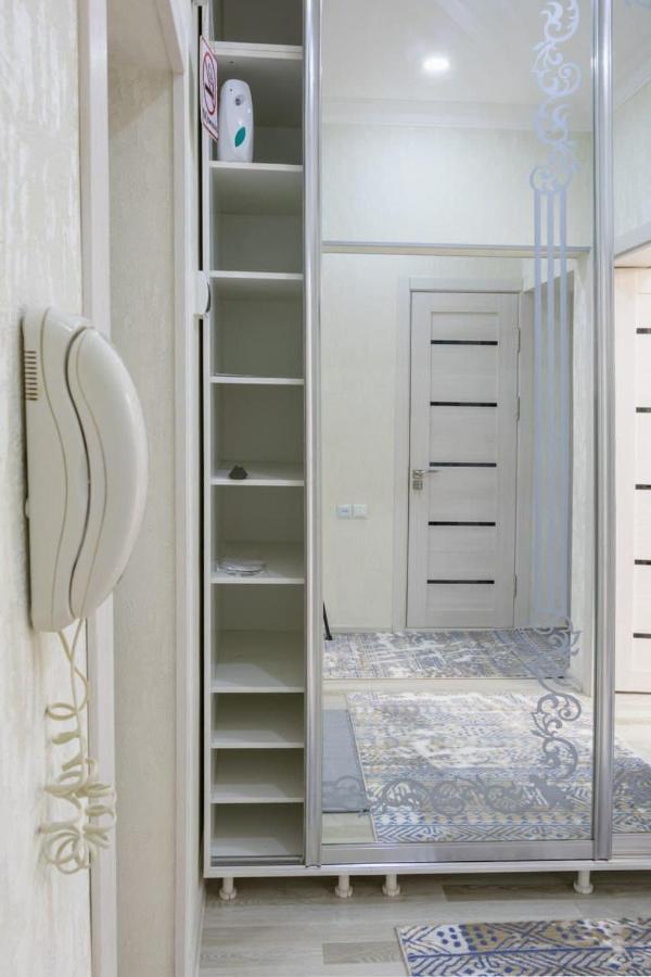 Metro Aybek Center Of Tashkent Comfort 1 Bedroom And Hall エクステリア 写真
